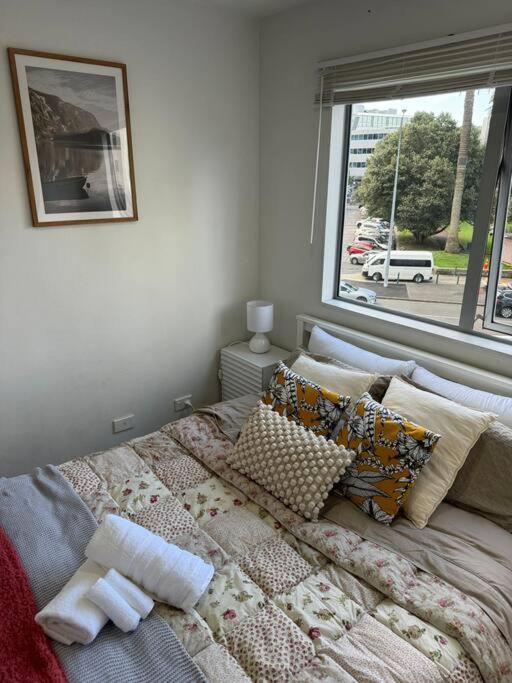 Apartment Immaculate 3 Bd 2 Bth -free Carpark & Pool *