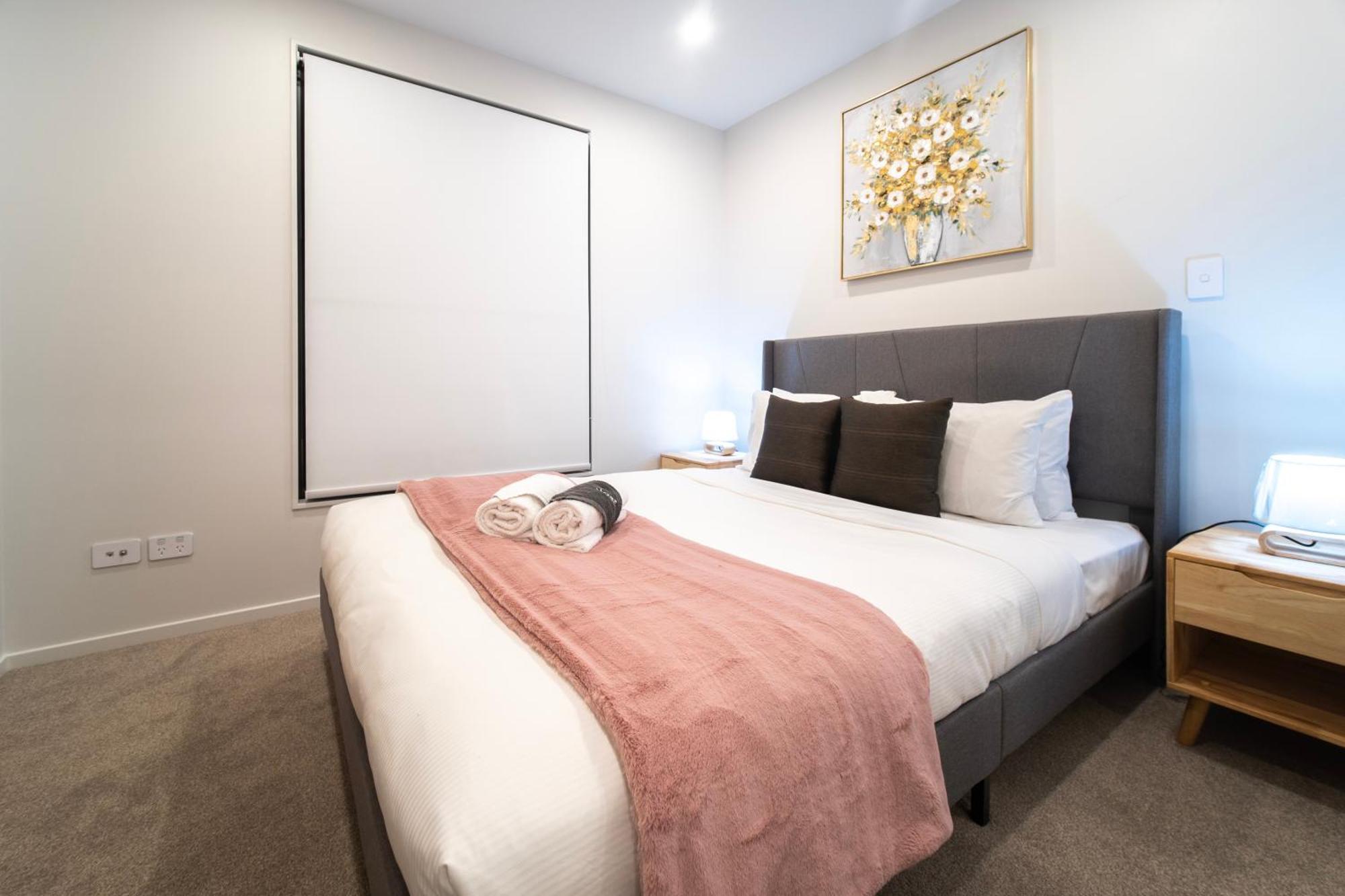 Modern Townhouse Close To With Full Kitchen - Ellerslie Apartment Auckland
