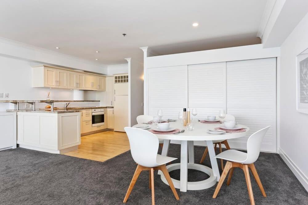 Waterfront Deluxe - Luxury At It's Finest! * Auckland