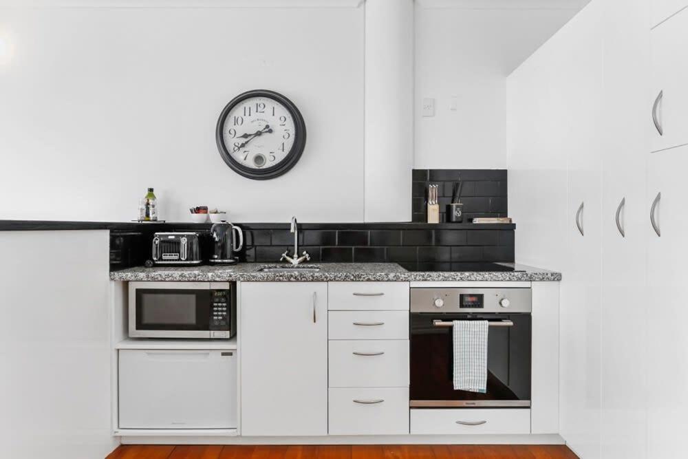 Apartamento Funky One Bedroom On Princes Wharf