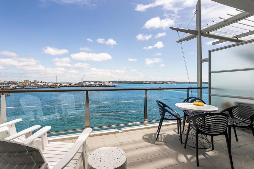 Waterfront Deluxe - Luxury At It's Finest! Apartamento *