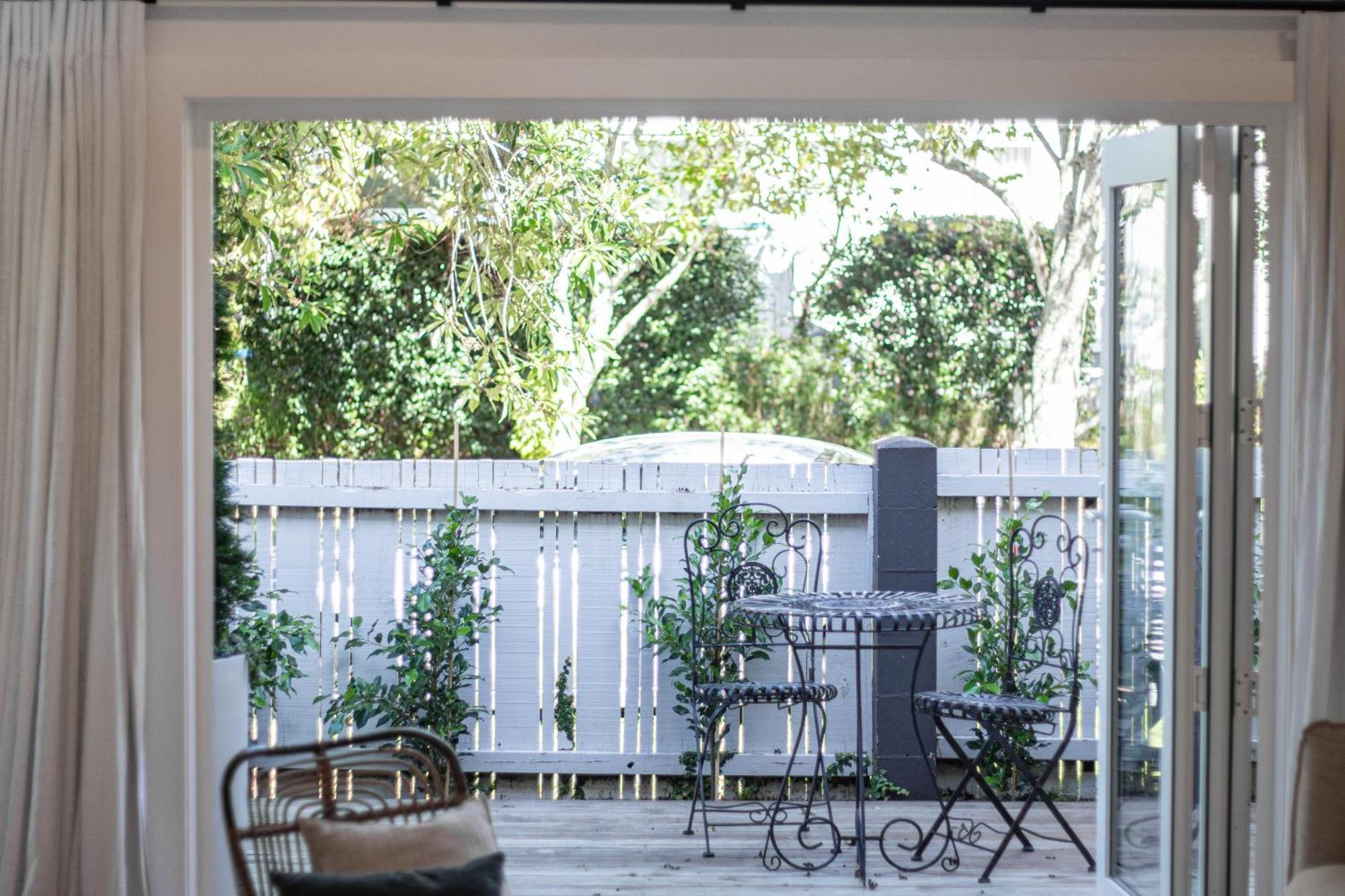 Stylish Central 2bedroom With Parking & Garden Auckland