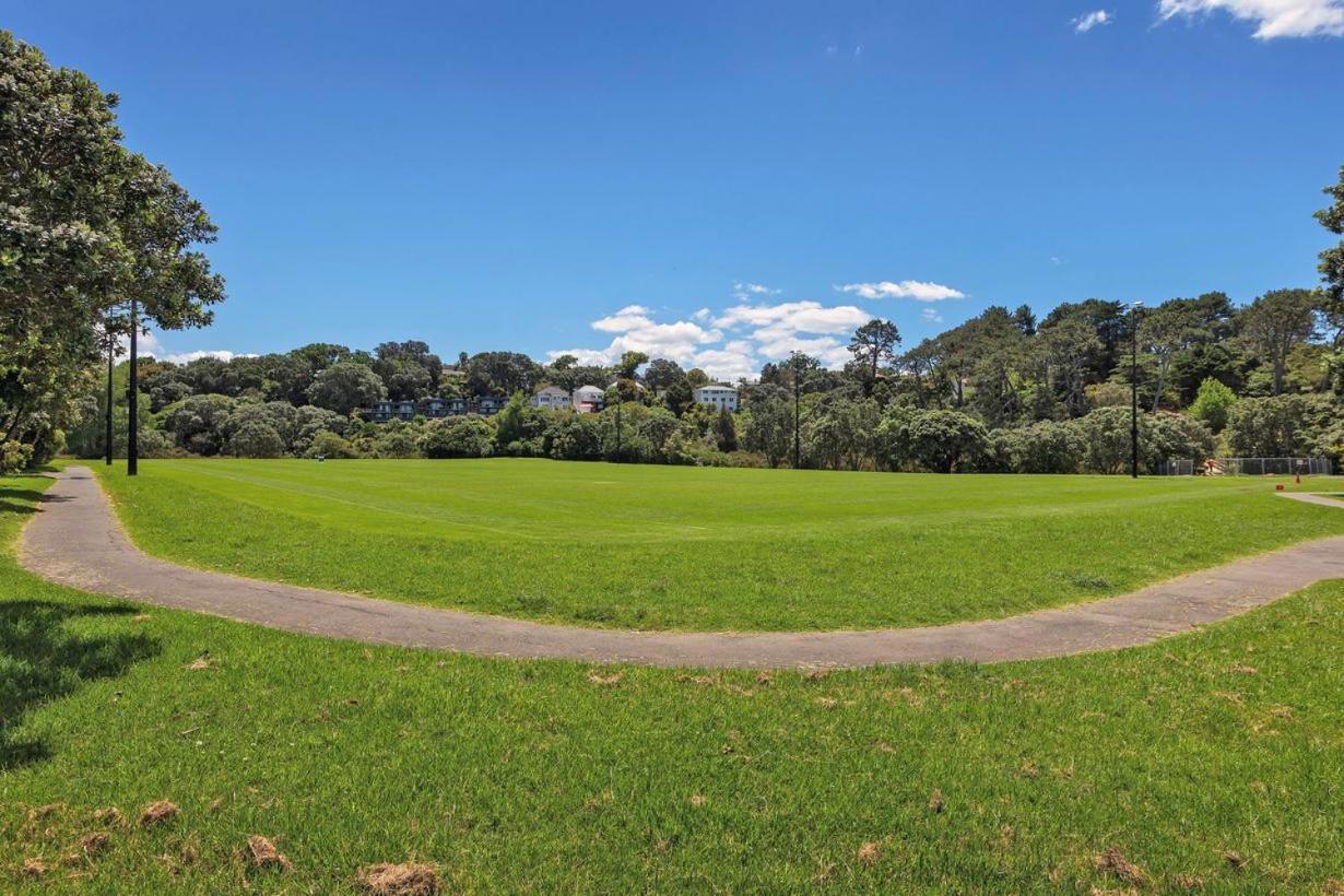 Hot Deal! Sky Stars Garden View Waking To The Close To Centre Holiday home *