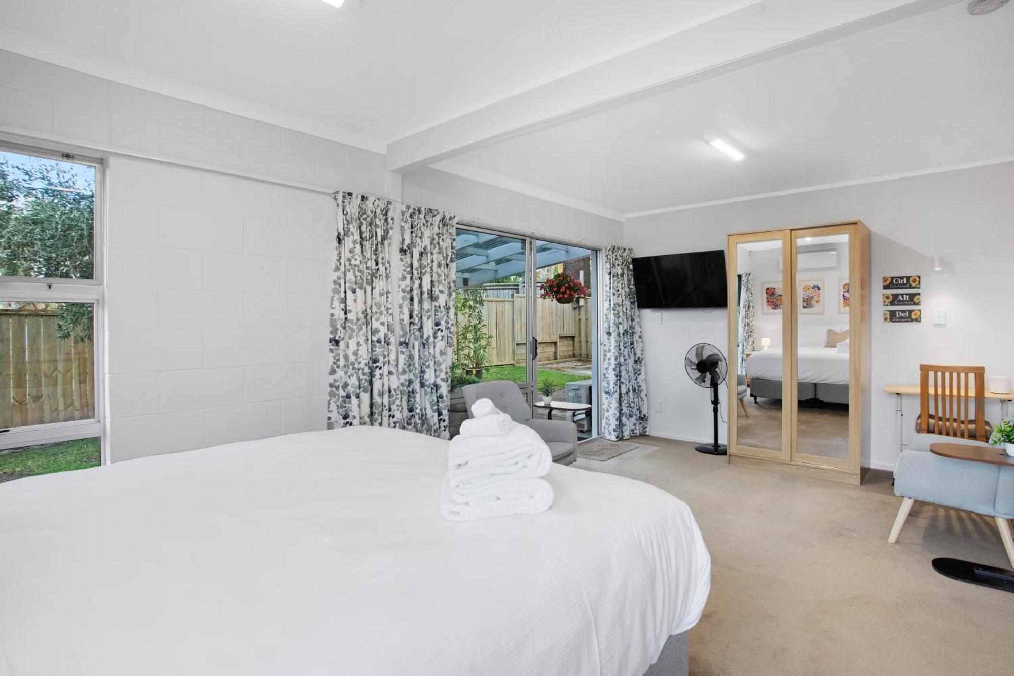 Seaside Escape Is Close To The Auckland