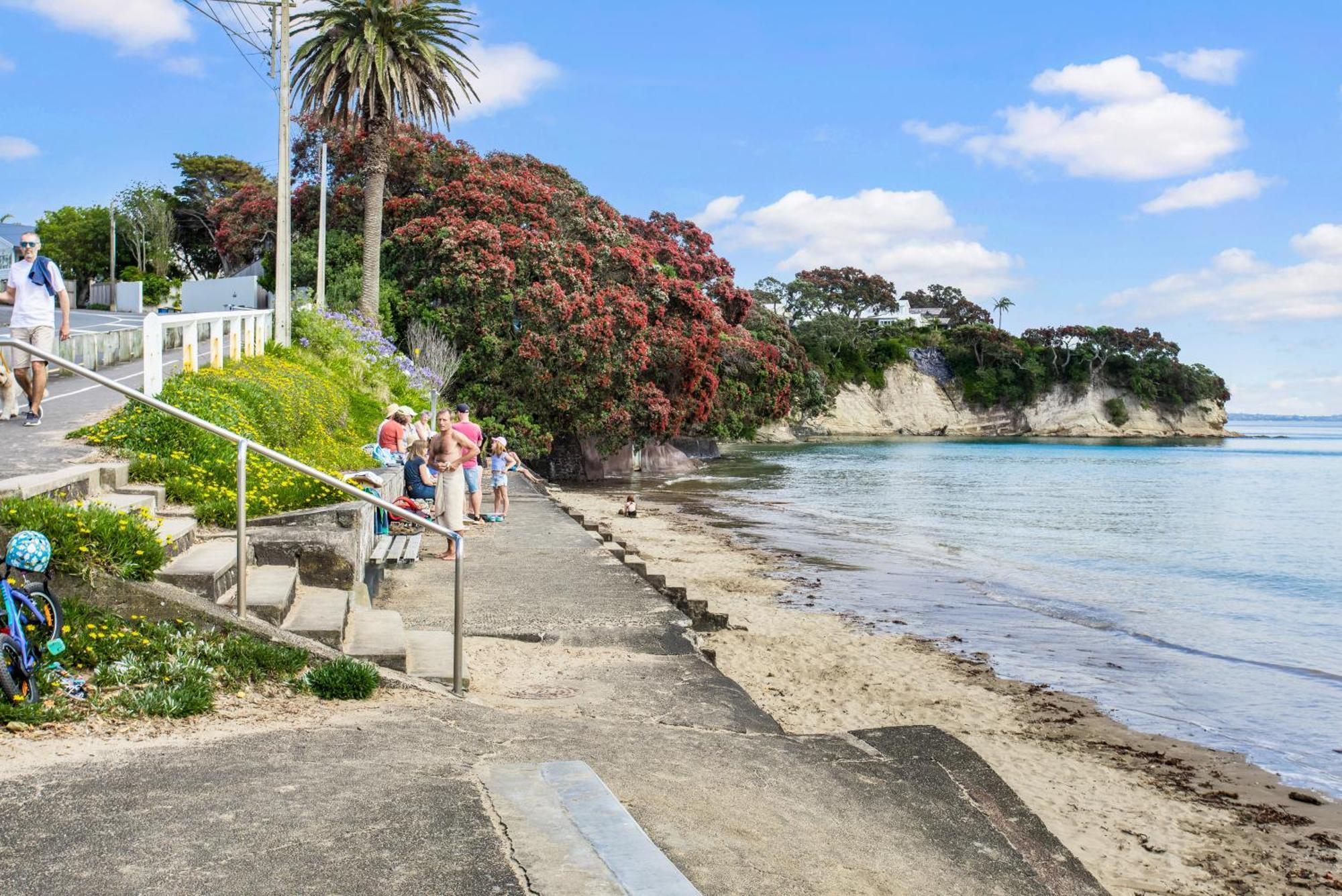 Seaside Escape Is Close To The Apartment Auckland
