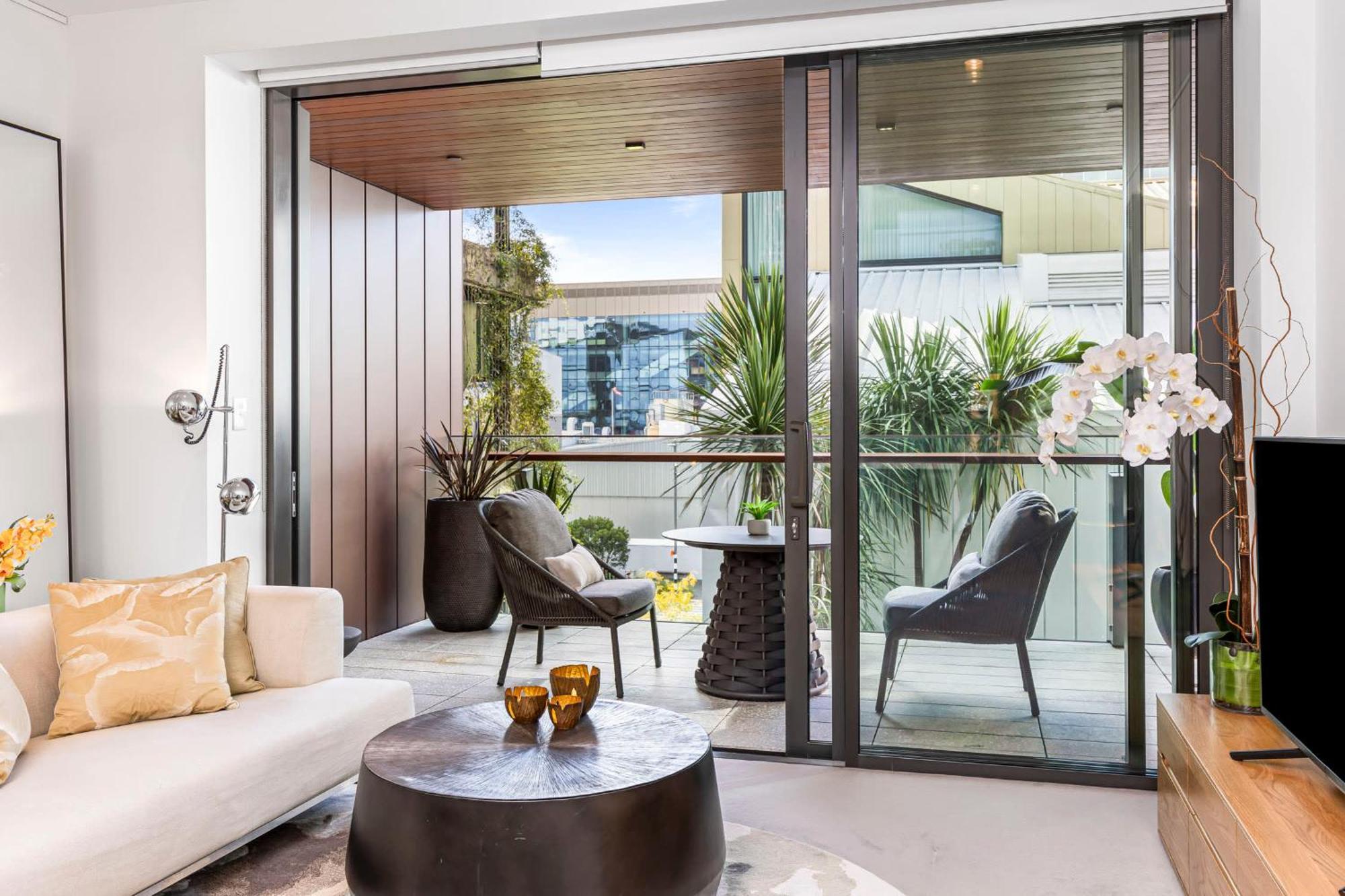 Elegant 1-bd Wynyard Quarter With Carpark Apartment
