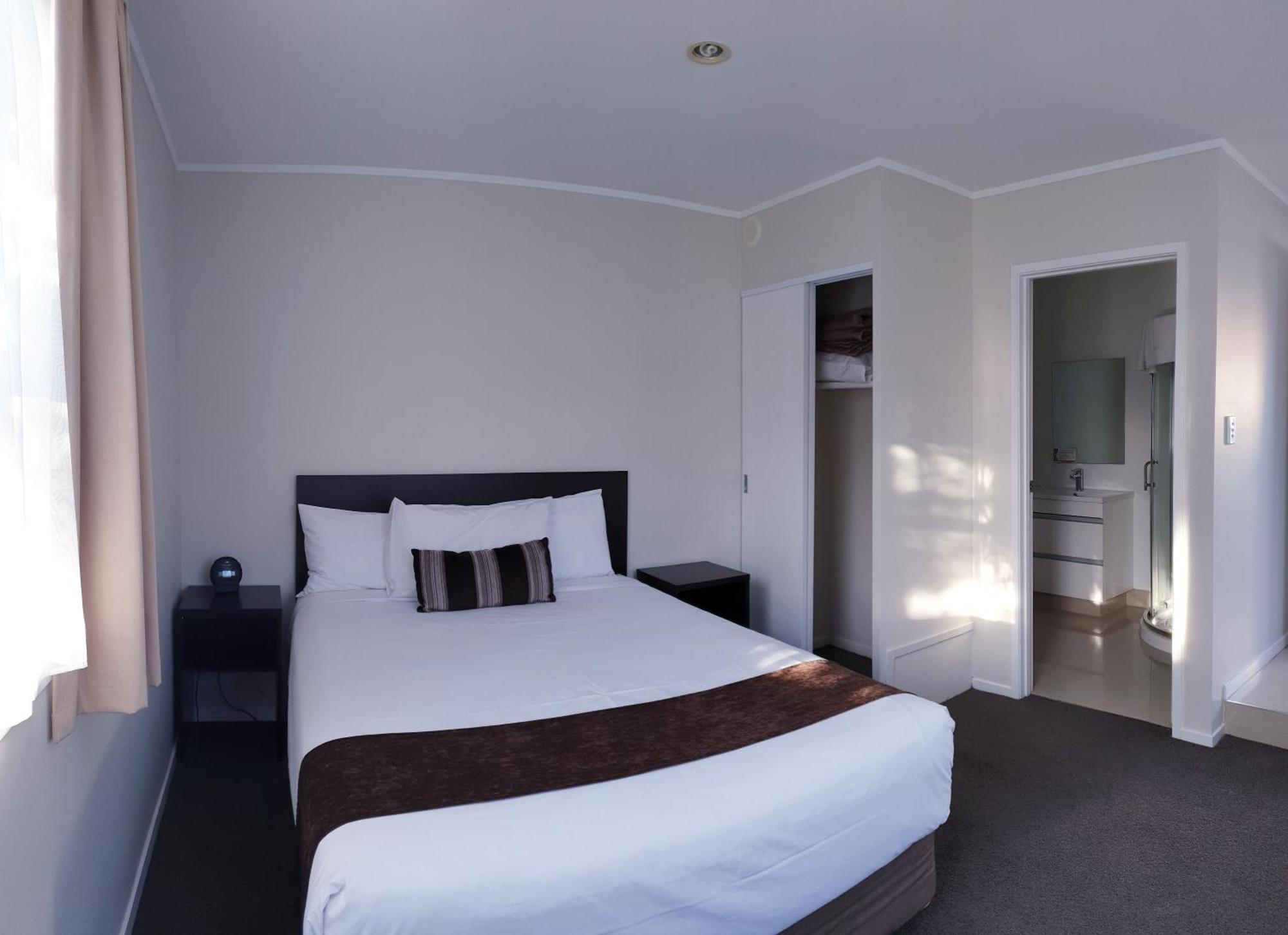 Hotel The Surrey