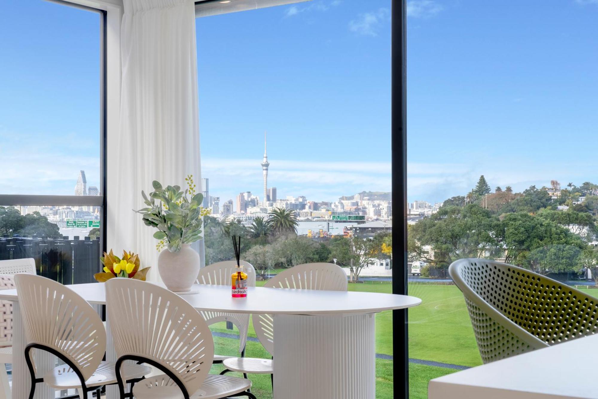 Holiday home Scenic Views Close To The Auckland