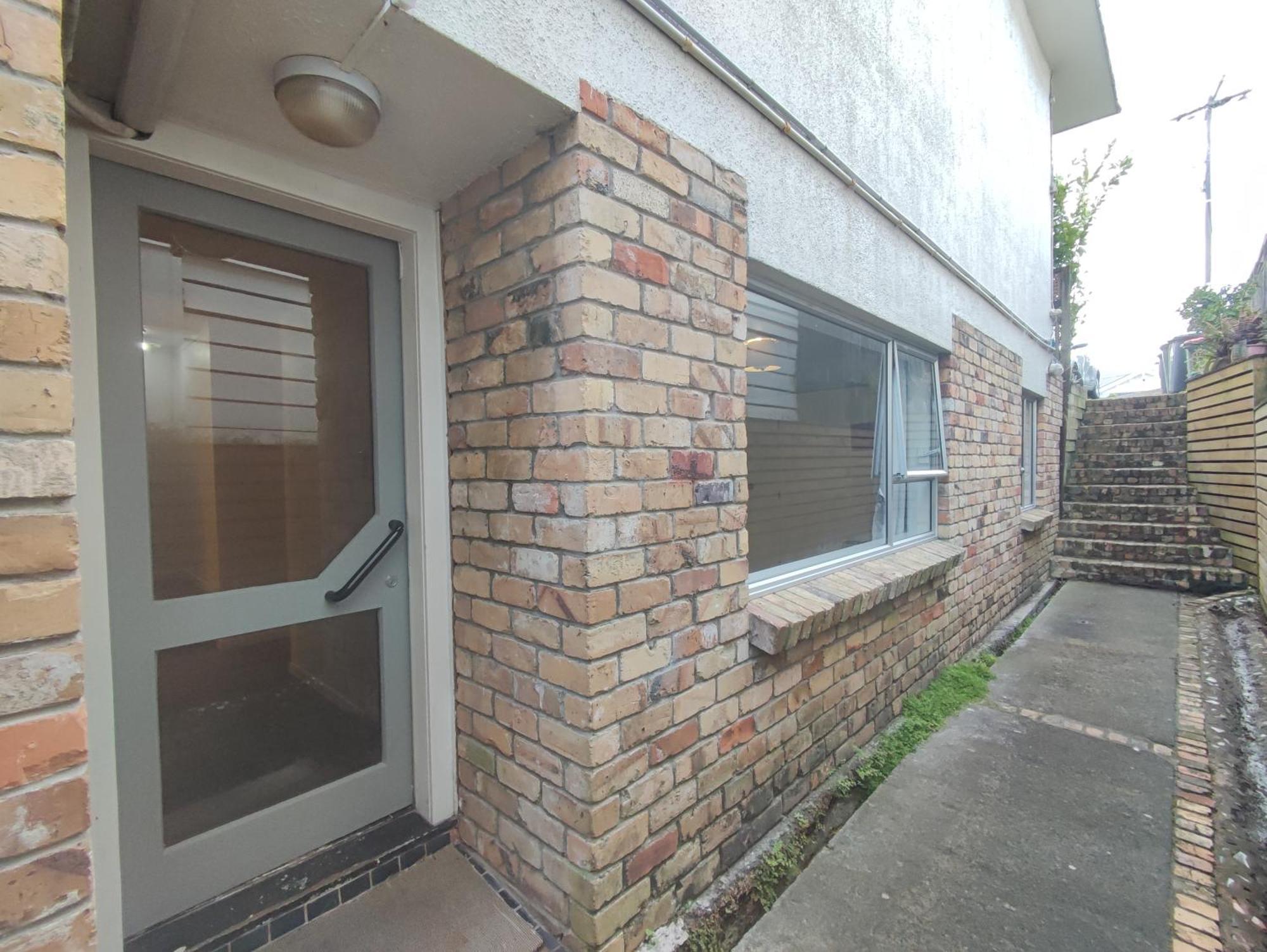 Homestay Grafton House *