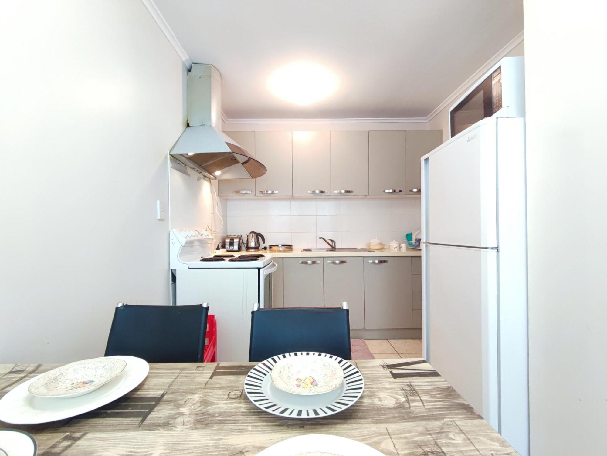 Mt Eden At Commercial Food Street Homestay *