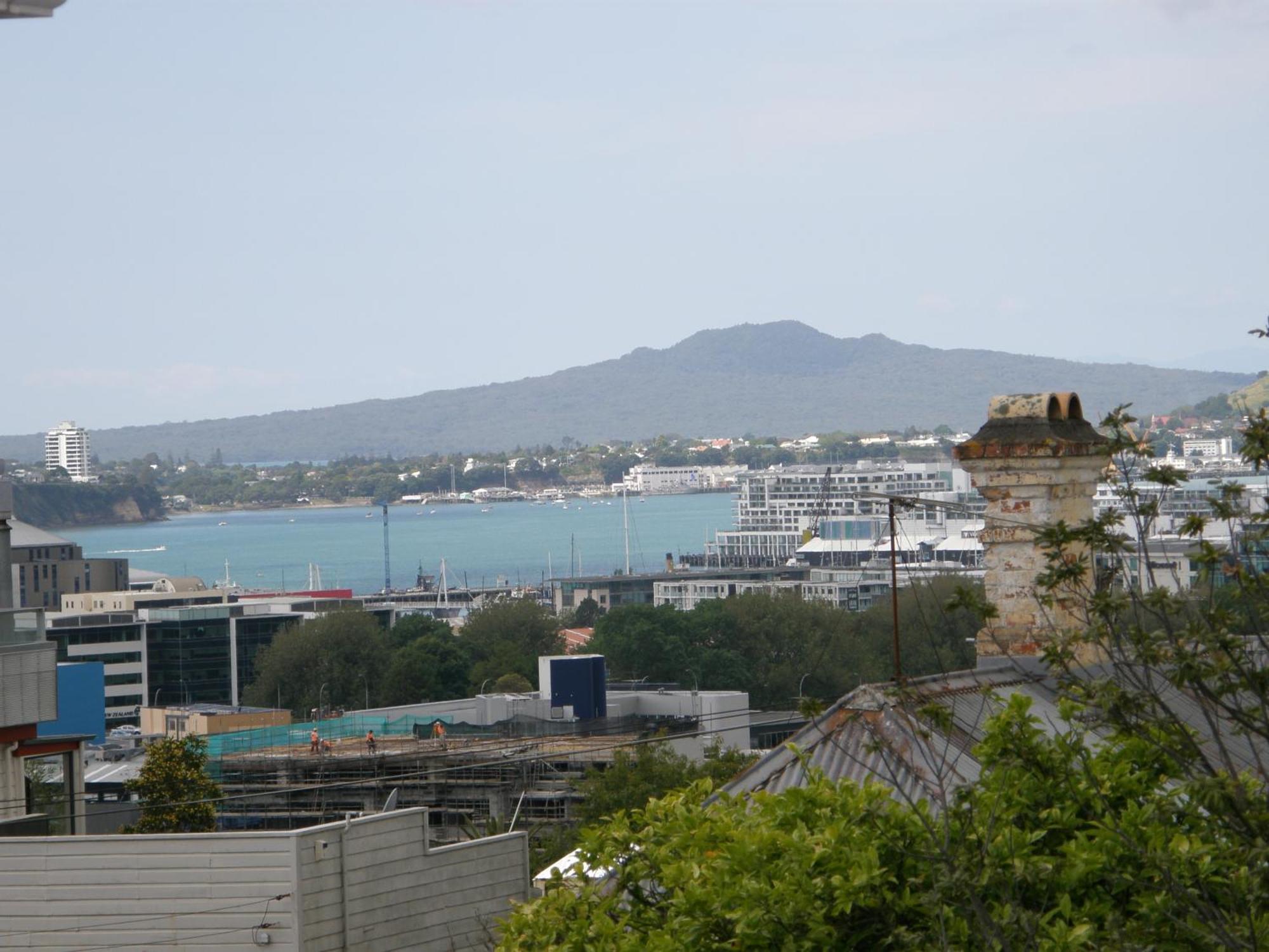 Ponsonby Manor 4*