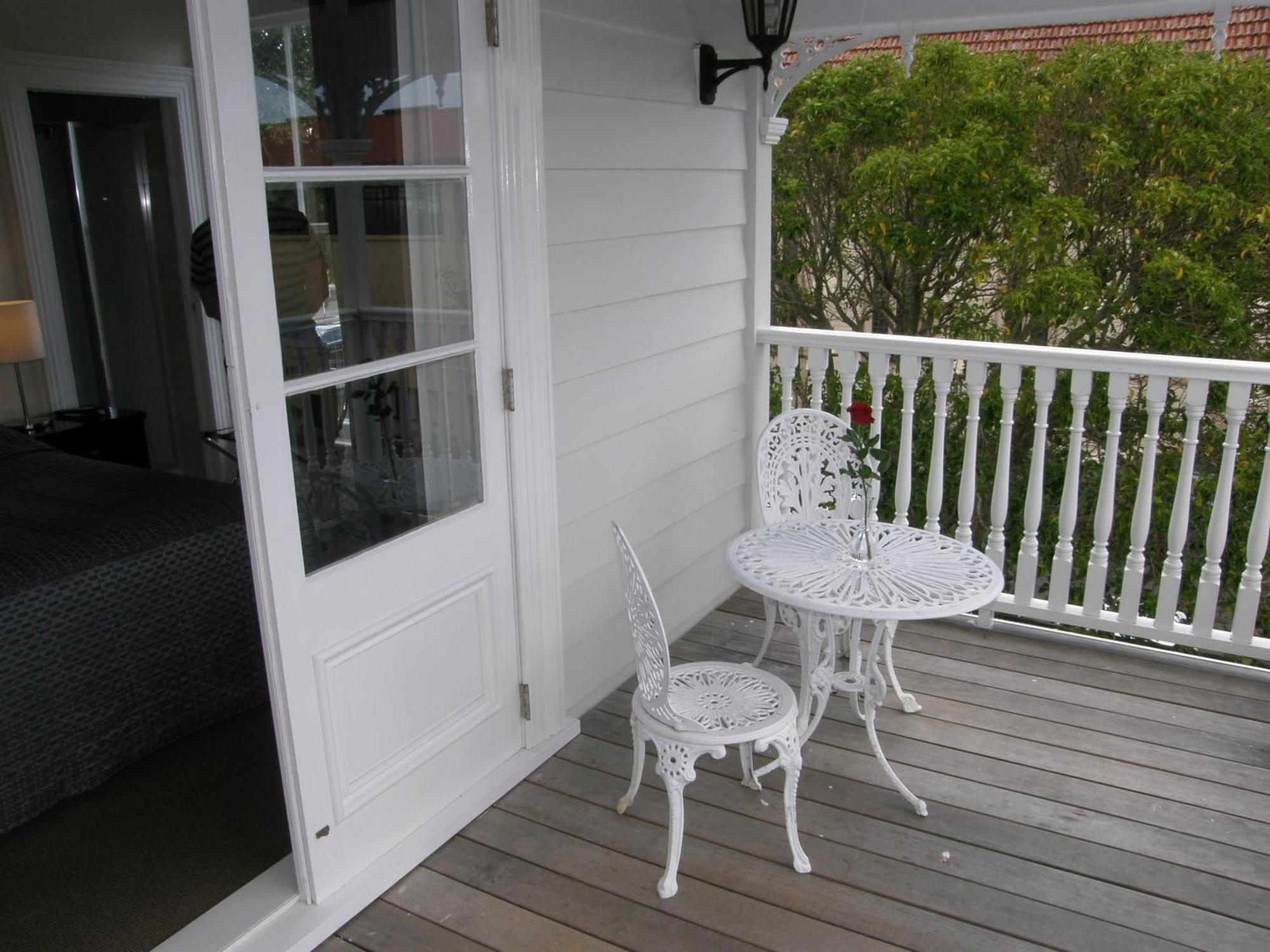 Ponsonby Manor Guest house