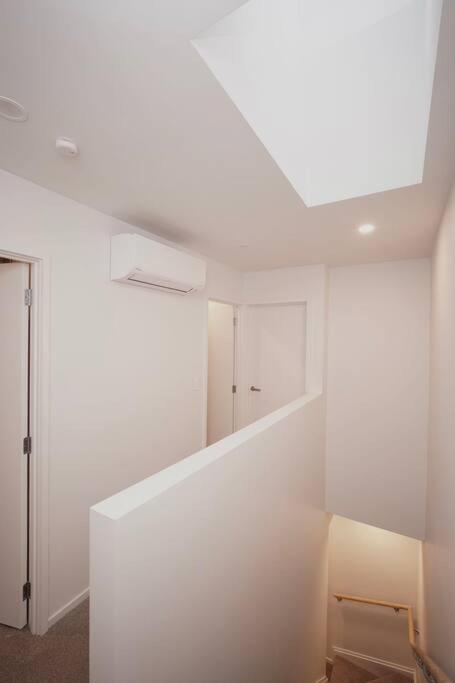 Central Park Stylish Brand New Townhouse, Ellerslie