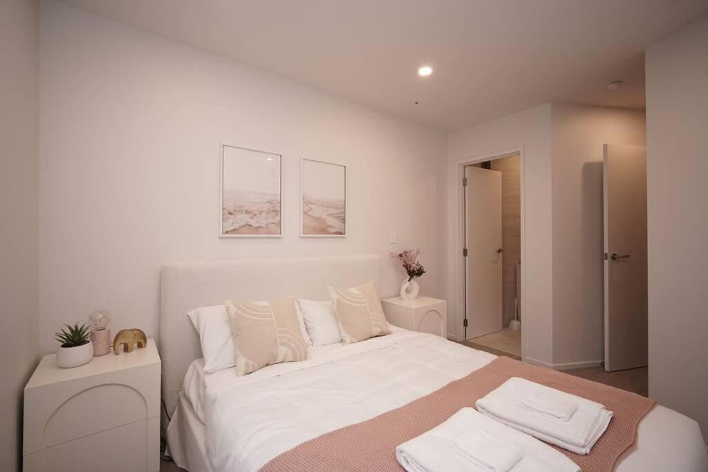 Apartment Central Park Stylish Brand New Townhouse, Ellerslie *