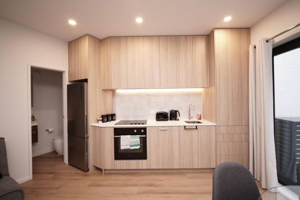 Central Park Stylish Brand New Townhouse, Ellerslie Apartment *