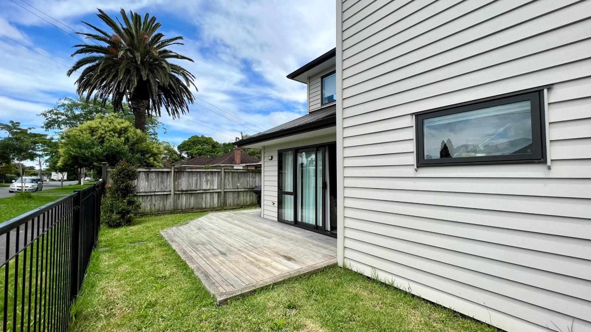 Kings View Apartment
