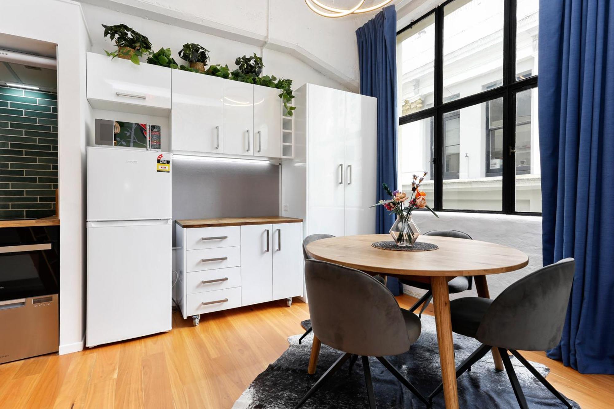 The Met By Urban Rest Apartment
