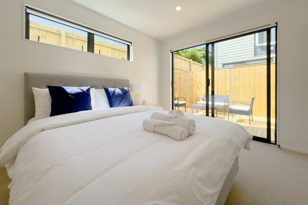 Contemporary Design Four-bedroom Villa *