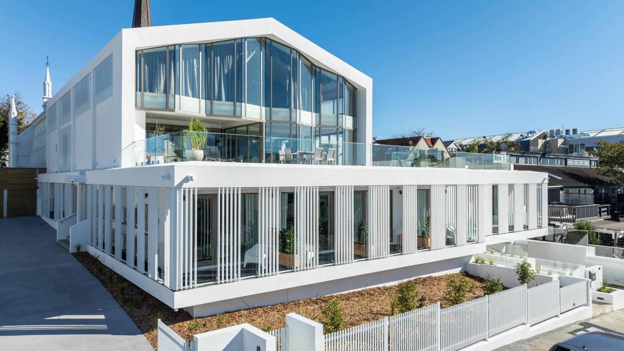 Arluxia Apartment