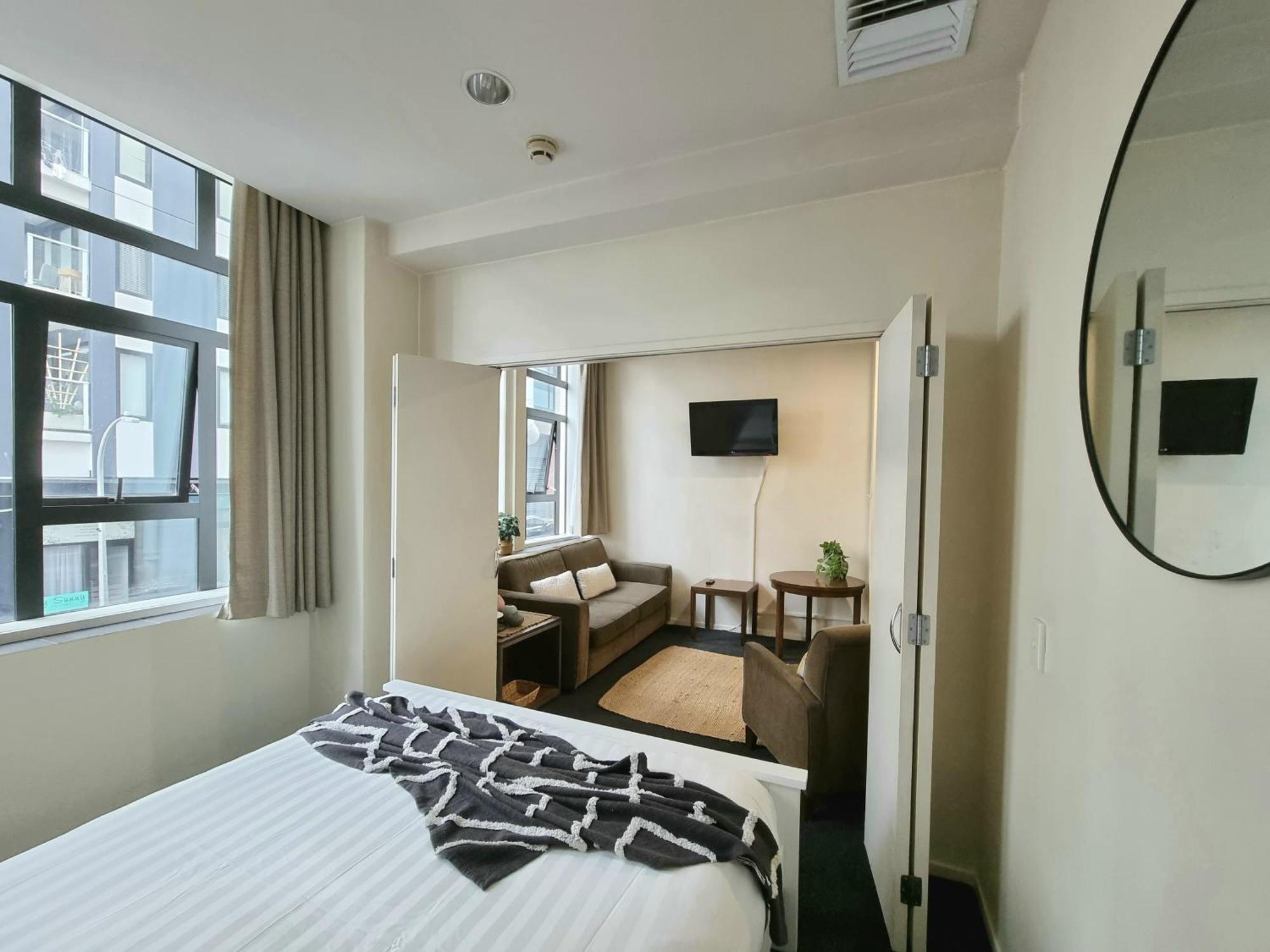 Urban Deco On Queen Street Apartment Auckland