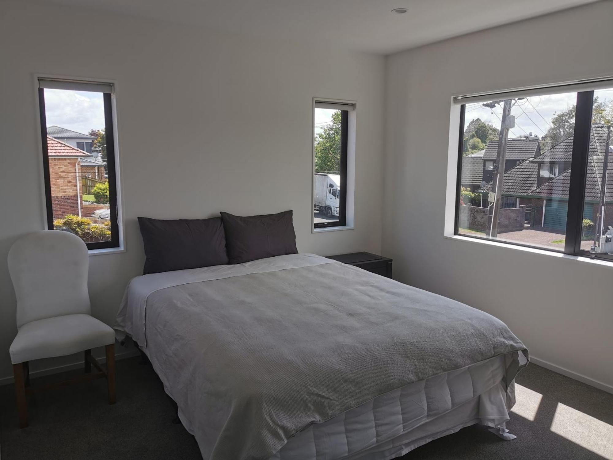 Stunning In Papatoetoe Holiday home