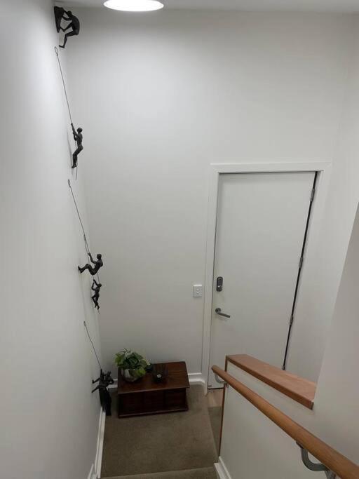 Peaceful 2 Bedroom Apartment Auckland