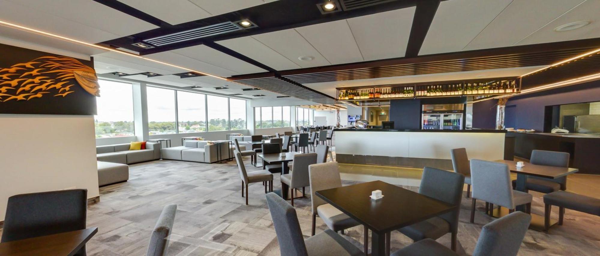 Jetpark Airport Hotel 4*
