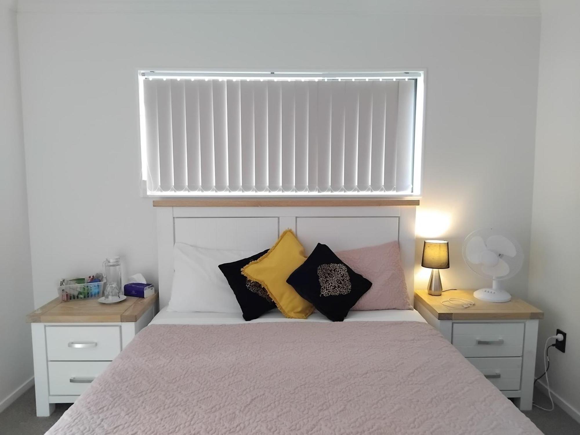 Homestay! Close To Airport, Bus & Train Station *