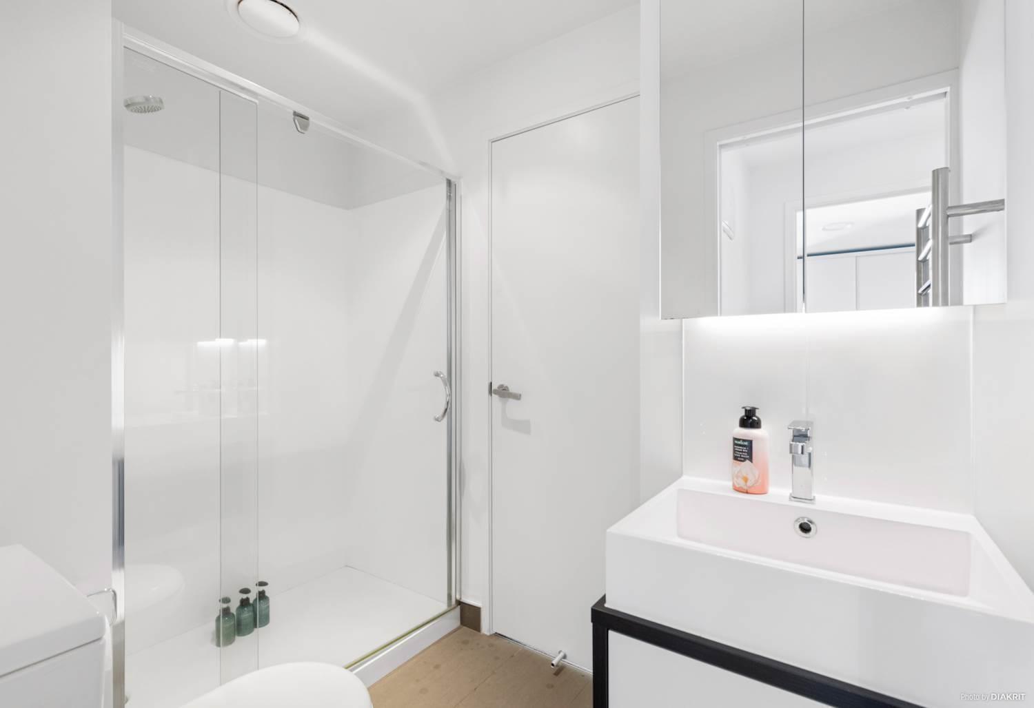Stunning 3 Bedroom Penthouse Apt In Cbd Apartment *