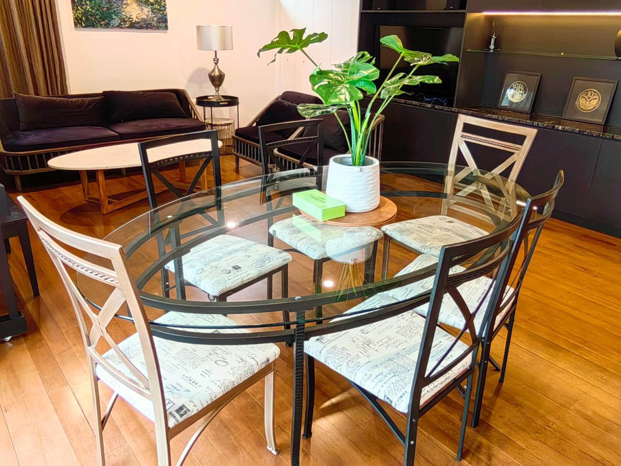Hot Deal! Sky Stars Garden View Waking To The Close To Centre *