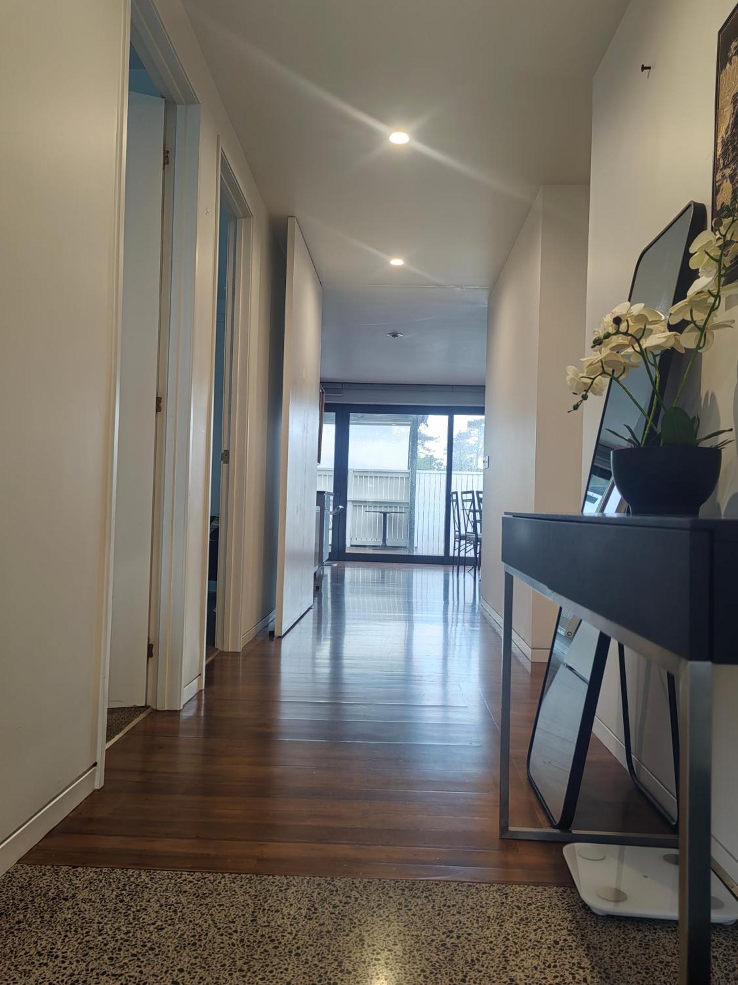 Hot Deal! Sky Stars Garden View Waking To The Close To Centre Holiday home Auckland