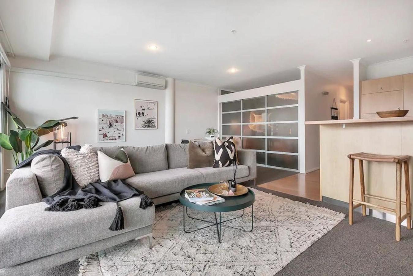 Apartment Deluxe Sea - Harbour Views - Princes Wharf Gem *