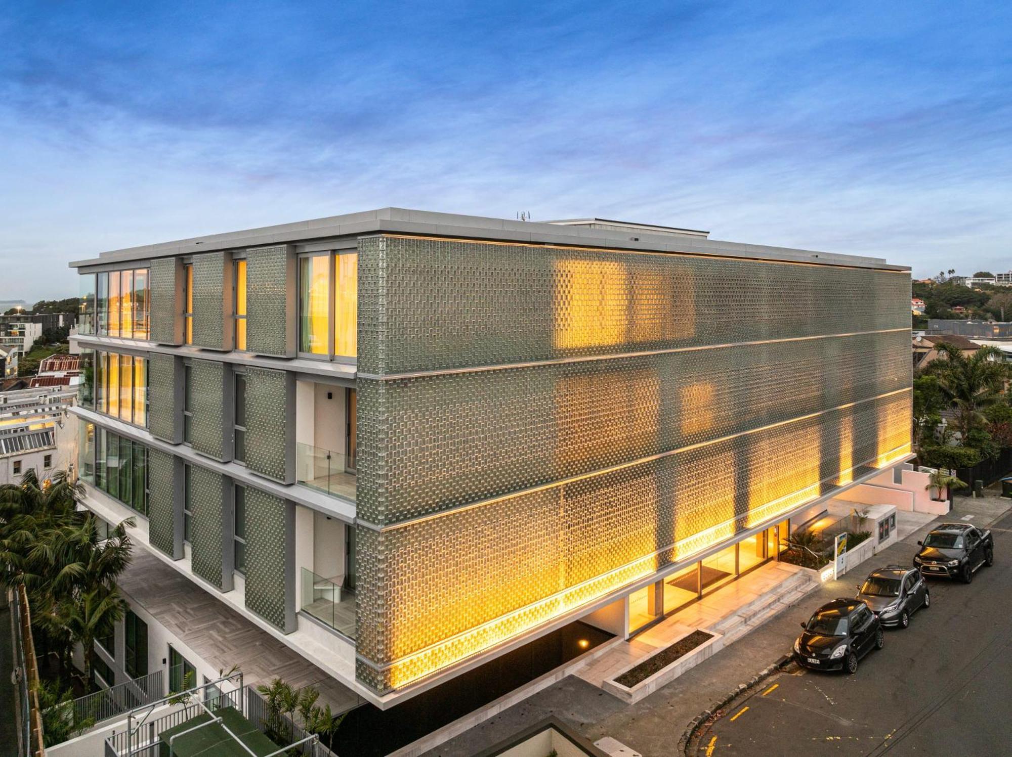 Apartment 4bd Parnell Penthouse With Breathtaking Views