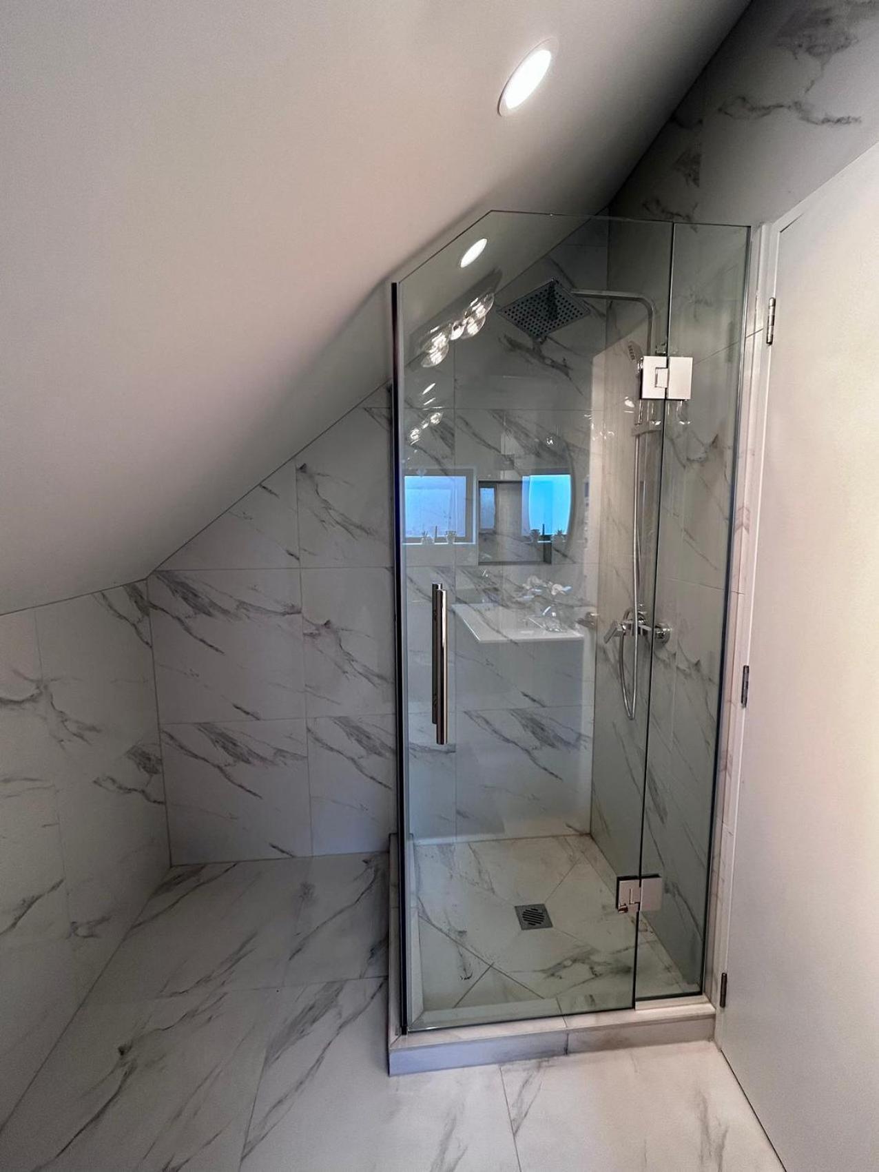 Independent Bathroom, Free Carpark 10b-3 Bed & Breakfast