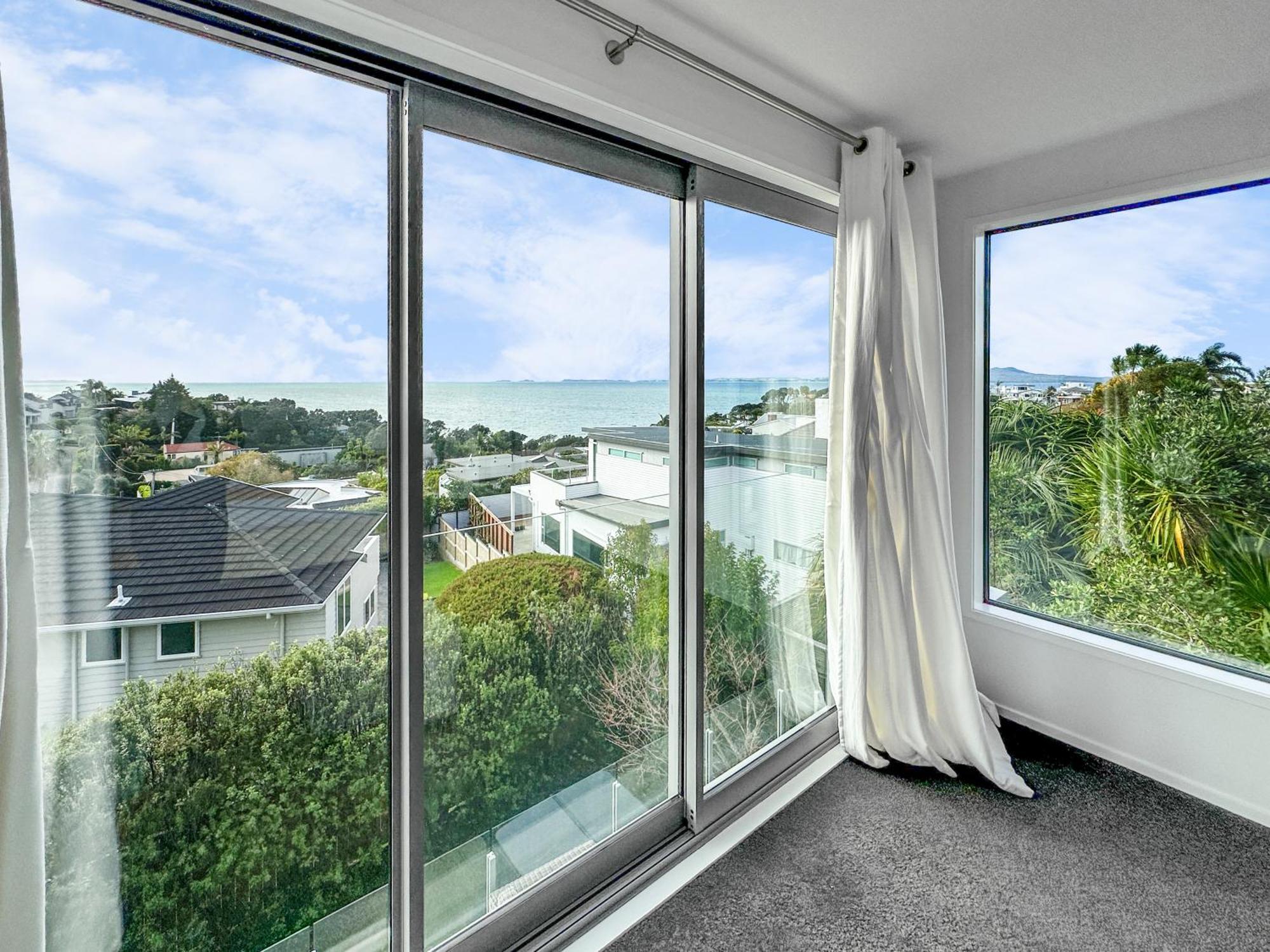 Villa Murrays Gem L Modern 4bed Stunner L Sea View & Spa! Auckland