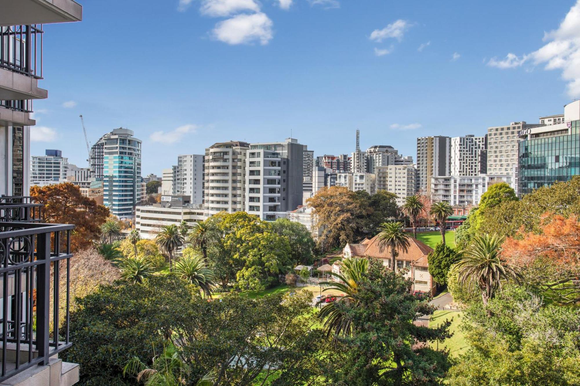 Greys Urban Escape With Spa, Pool - Gym * Auckland