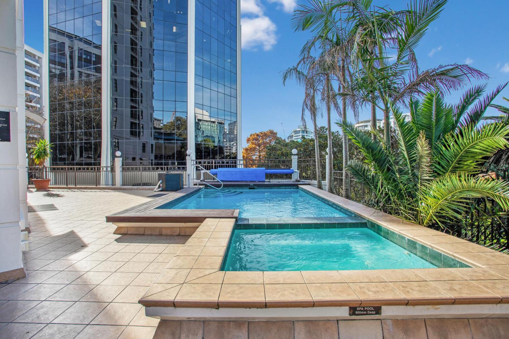 Greys Urban Escape With Spa, Pool - Gym Apartment Auckland