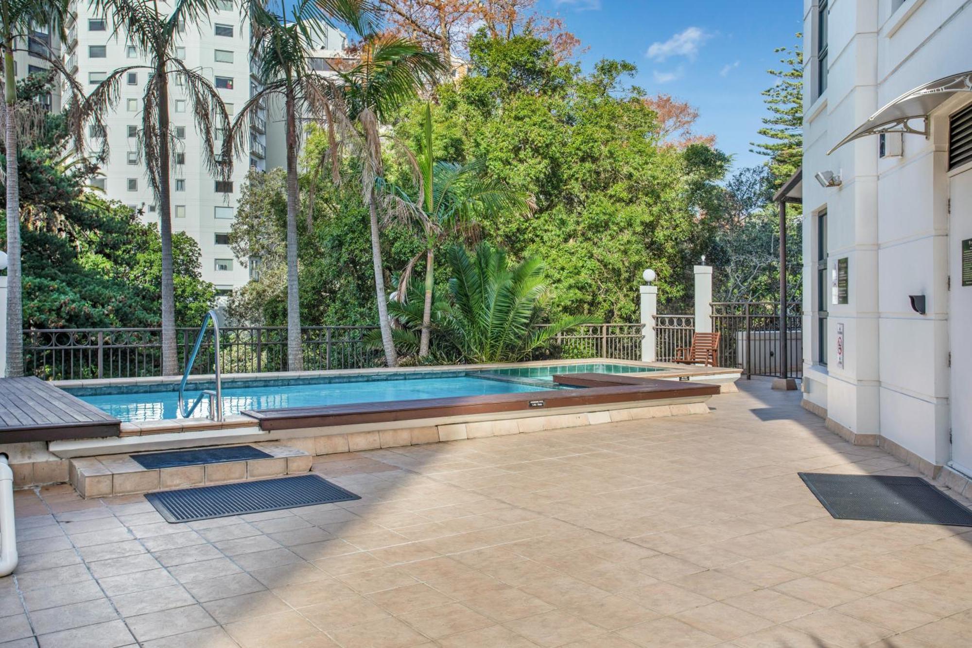 Apartment Greys Urban Escape With Spa, Pool - Gym Auckland