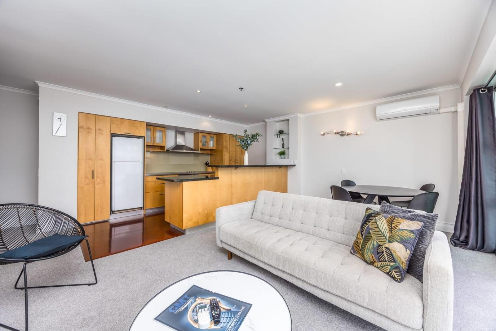 Beautiful Renovated 2 X Bdrm,perfect Location
