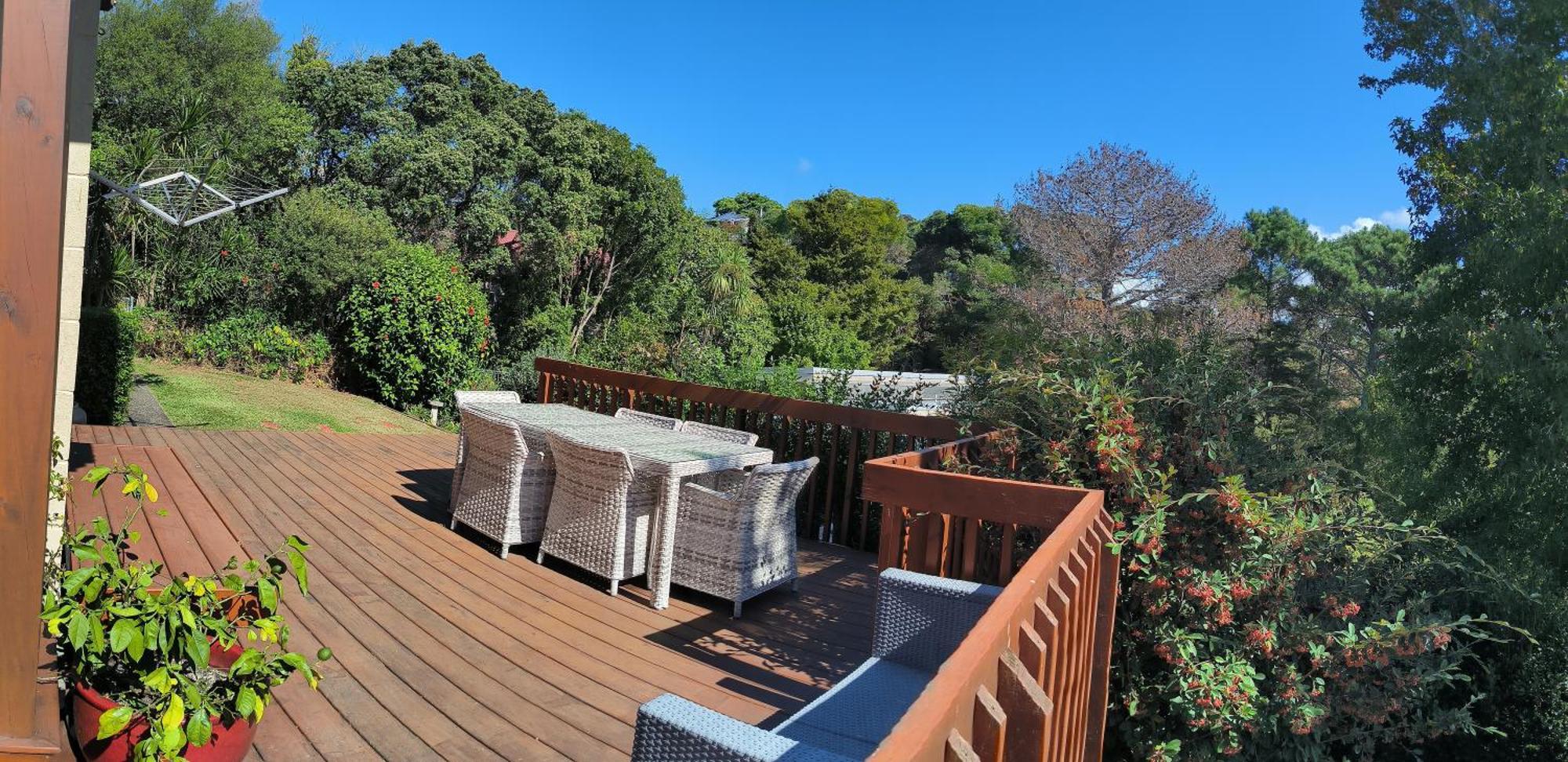 Birdsong Hideaway Two-bedroom In Browns Bay Homestay *