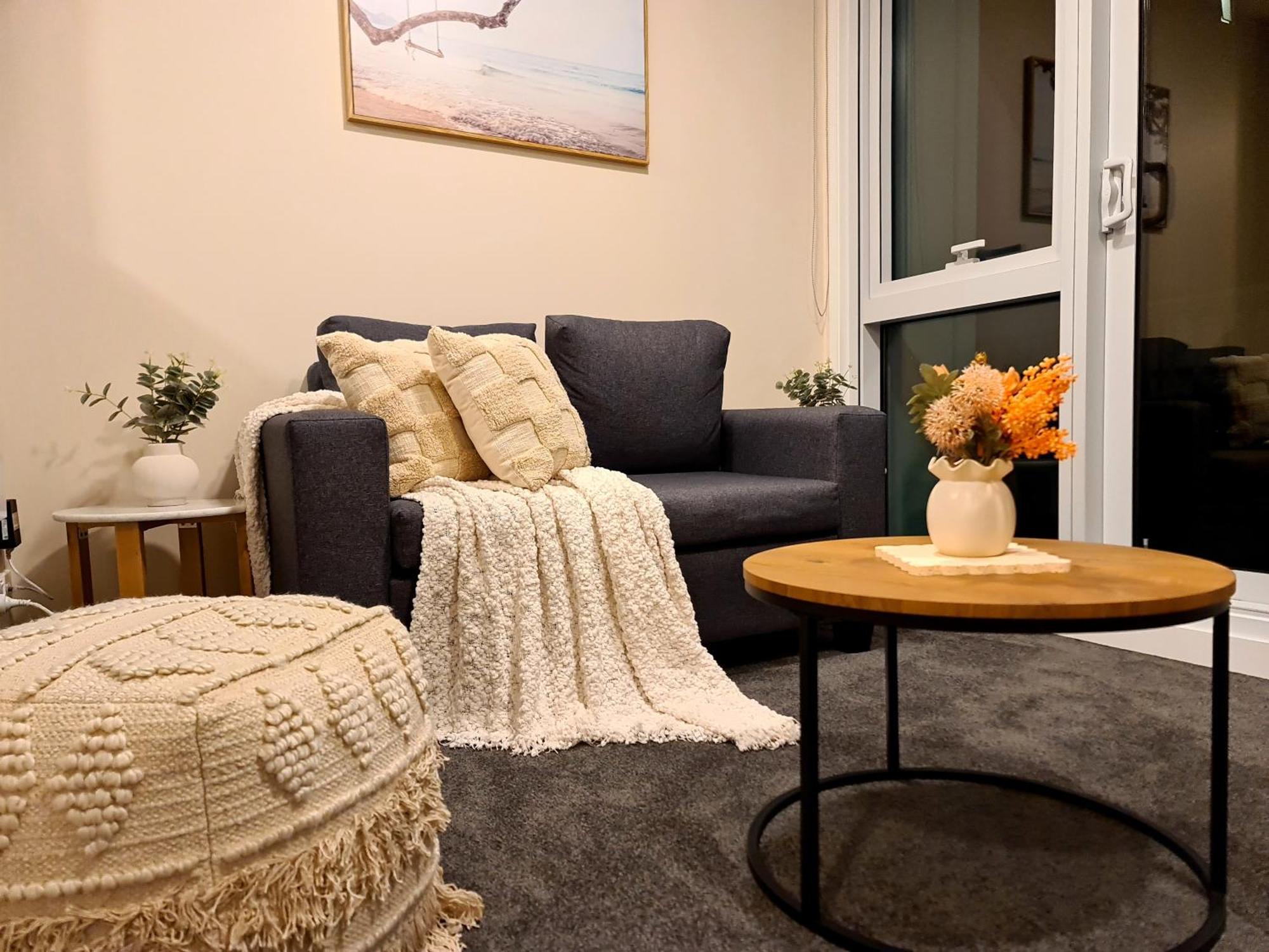 Zen - Patio & Pool Apartment *
