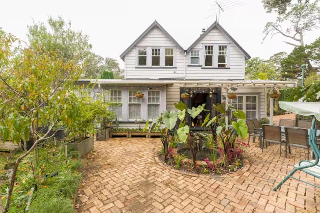 Dovecote House *