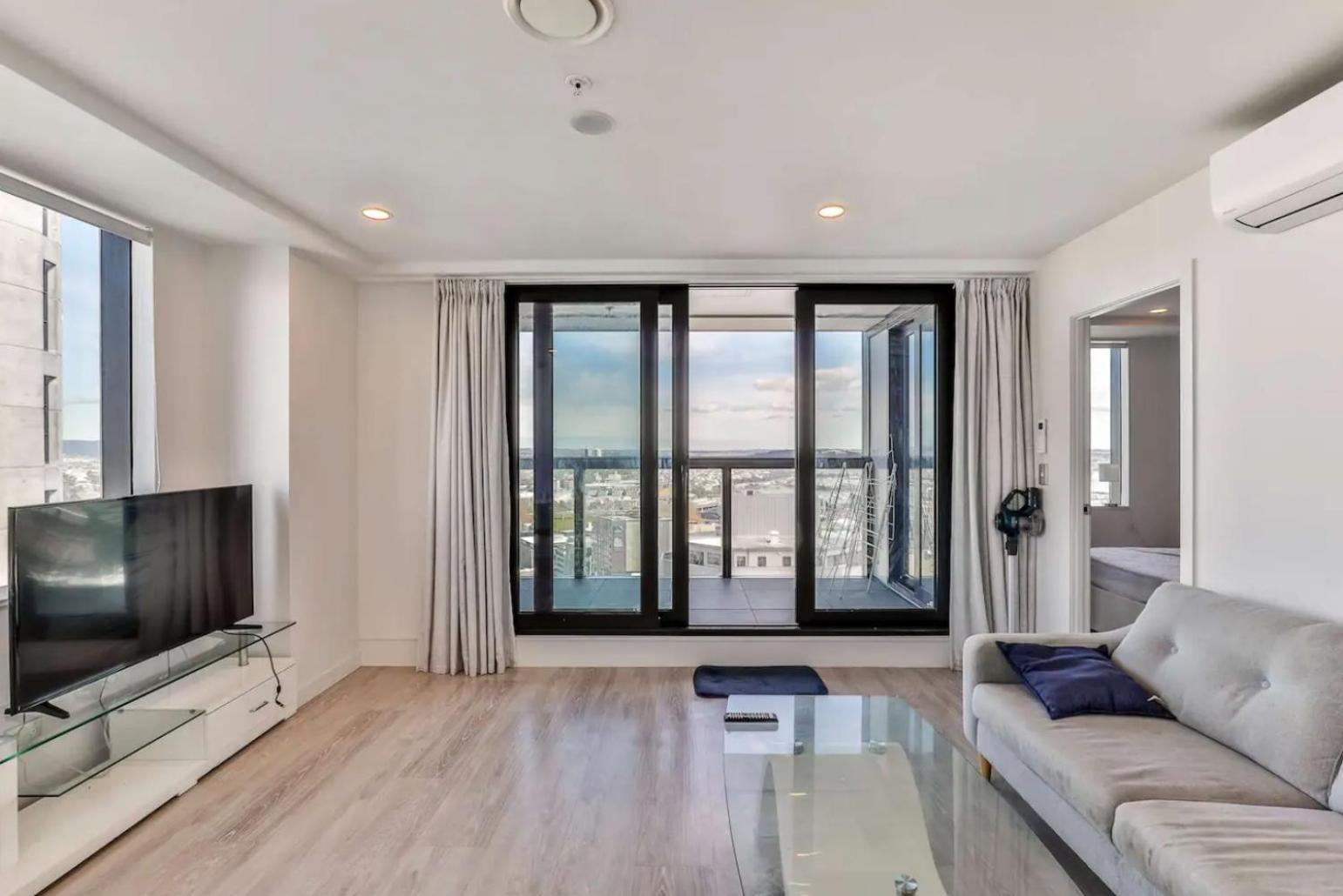 Skytower View And Seaview 2 Bedroom 2 Bathroom * Auckland