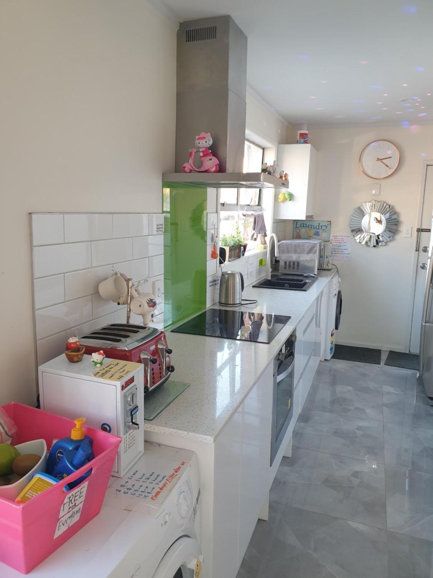 C4 Save Money Budget Affordable With Comfort! 4 * Auckland
