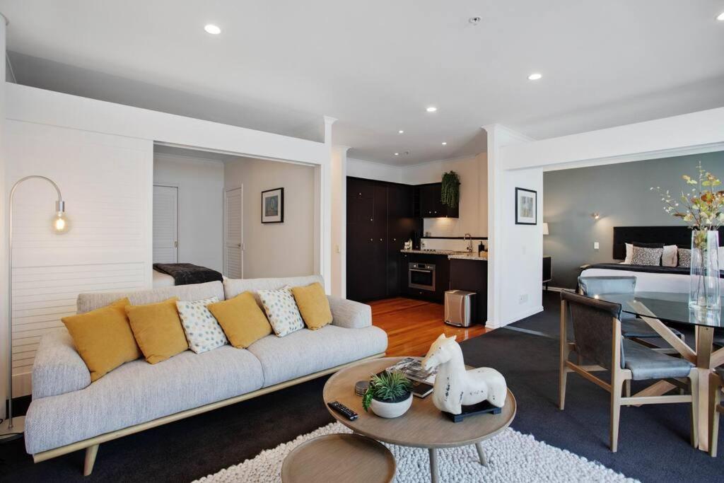 Apartment Princes Wharf 2br Luxury - Newly Renovated *