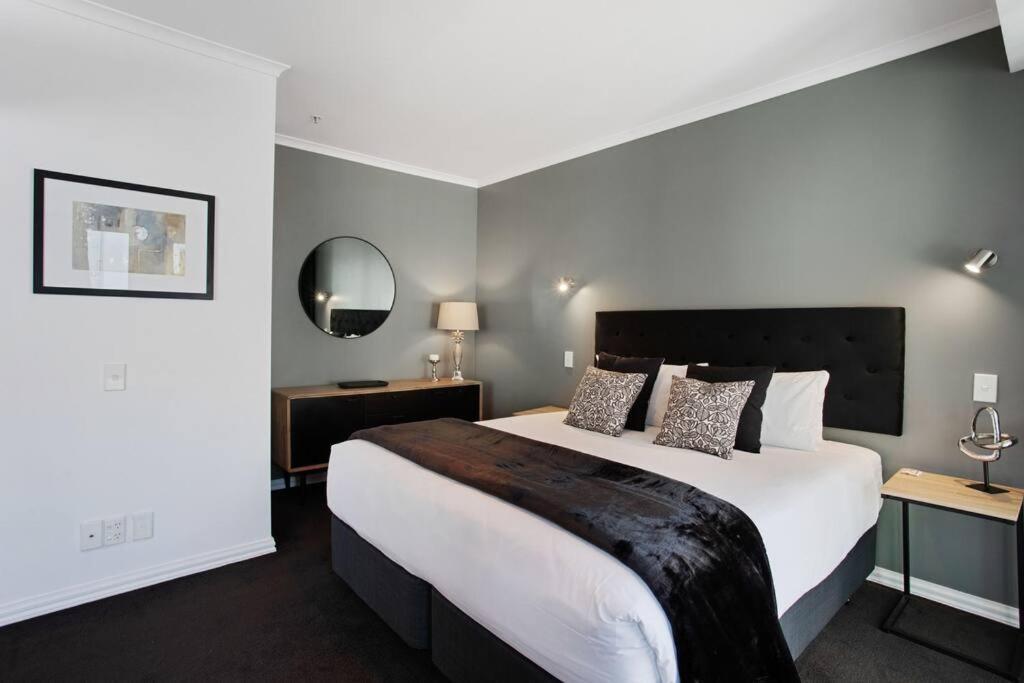 Apartment Princes Wharf 2br Luxury - Newly Renovated