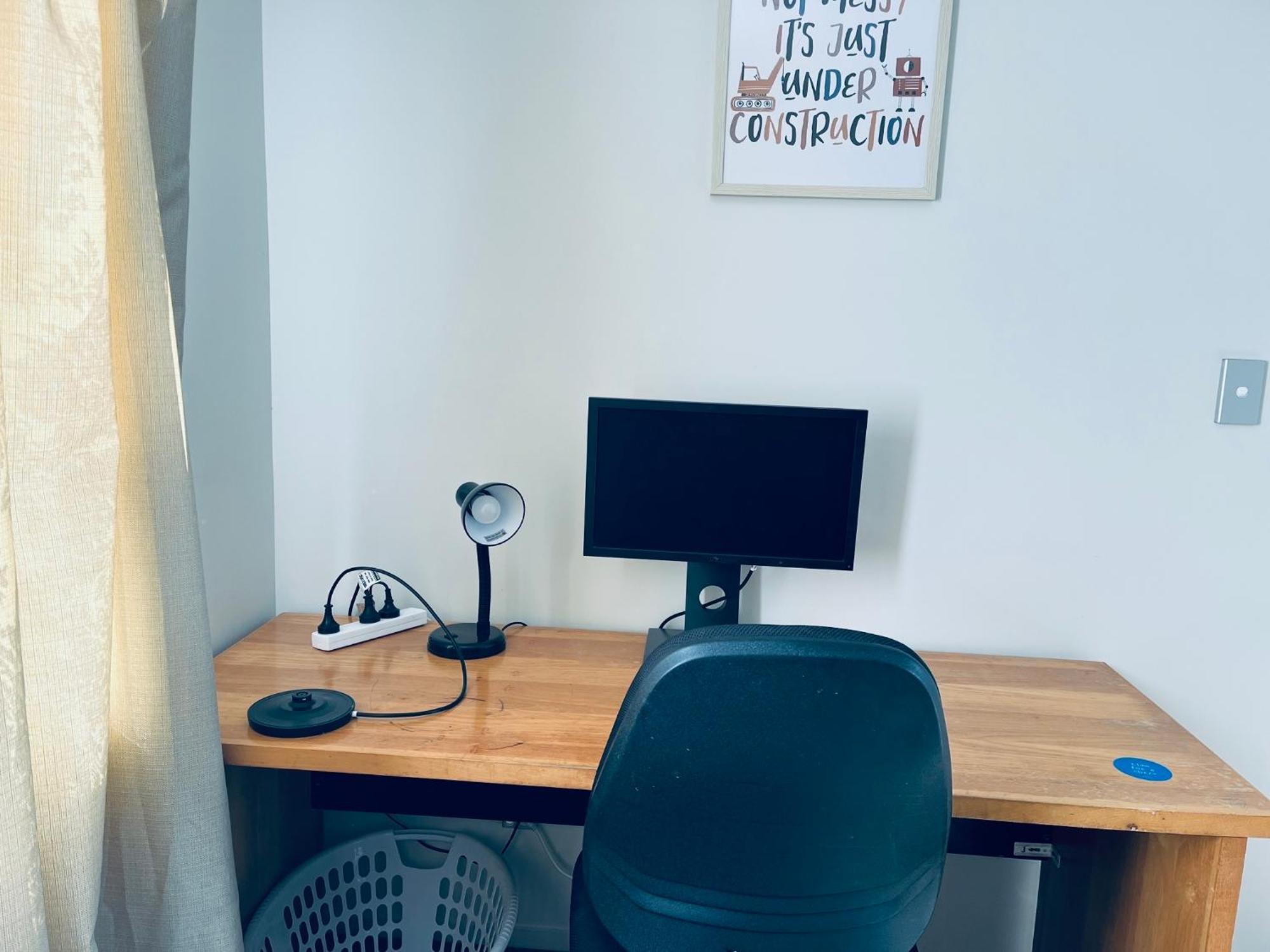 Perfect With Office Setup -room 101 *