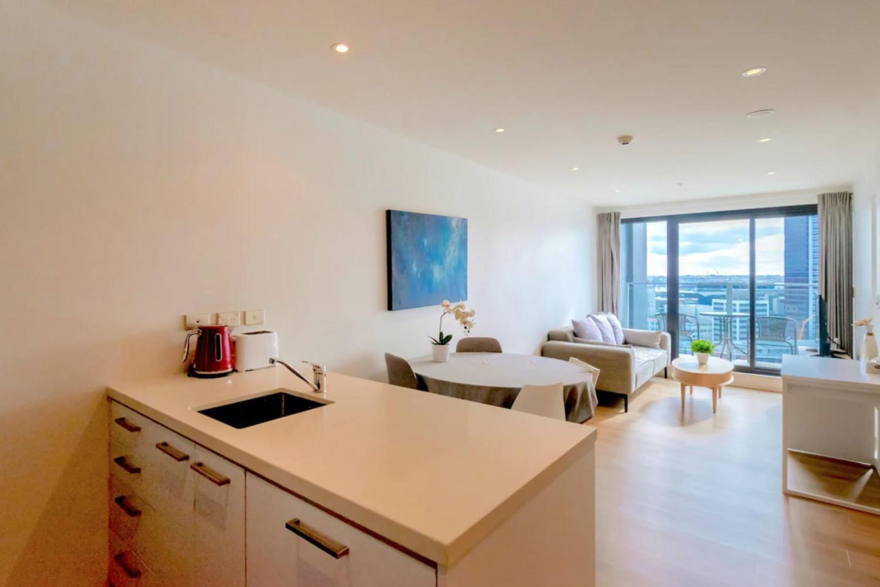 Apartment Skytower And View 2 Bedroom On High Floor Auckland