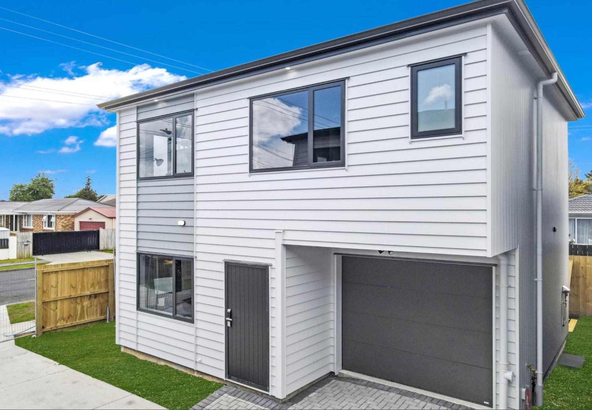 Family Papakura - 175 * Auckland