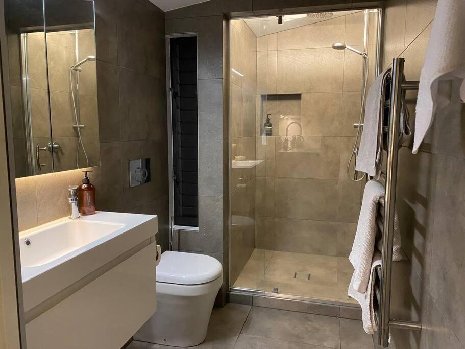 Apartment Hidden Sanctuary In Grey Lynn